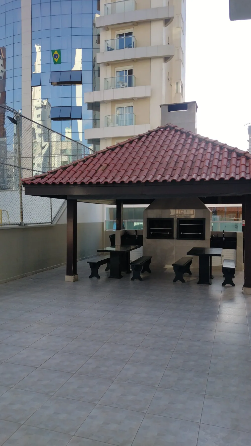 APARTAMENTO A VENDA ED. CAMBORIU PLAZA  3 DORMITORIOS 