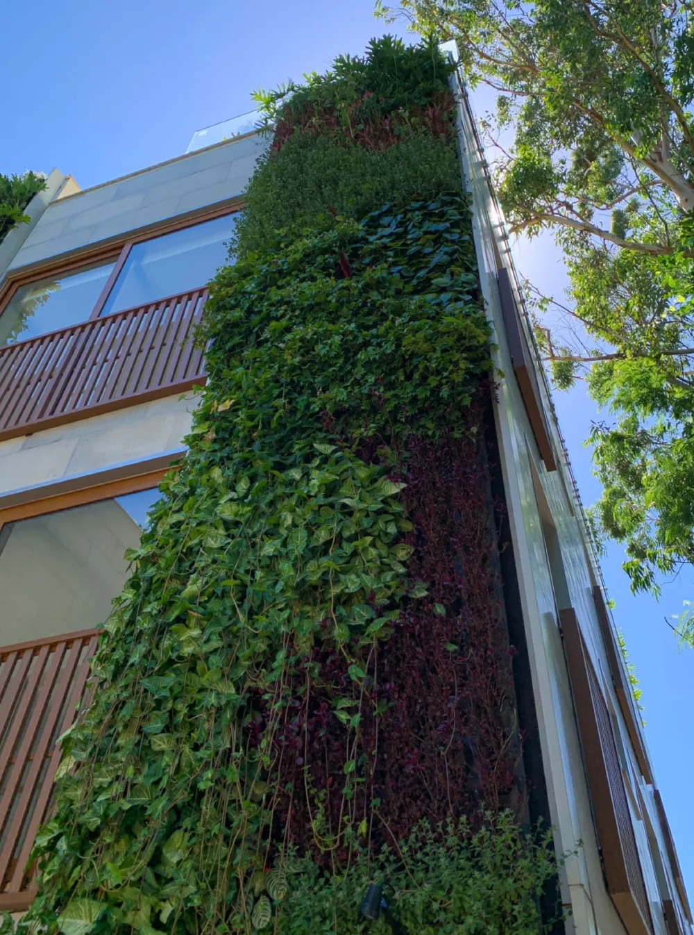 Apartamento 3 quartos para reserva no bairro Praia do Estaleiro em Balneário Camboriú