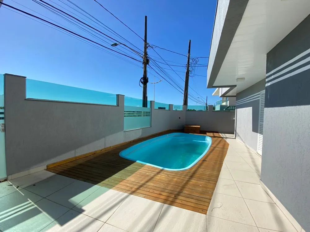 Casa para venda no bairro Meia Praia em Navegantes