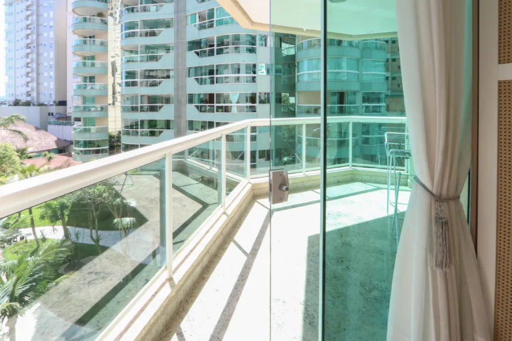 Apartamento 4 quartos para venda no bairro Meia Praia em Itapema