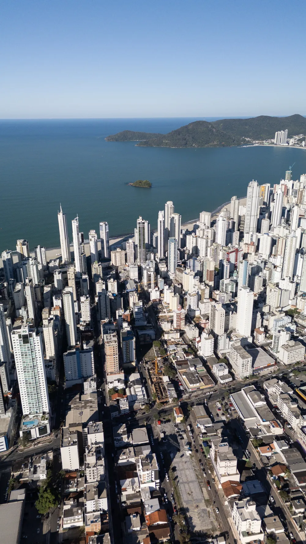 Apartamento para venda no bairro Centro em Balneário Camboriú