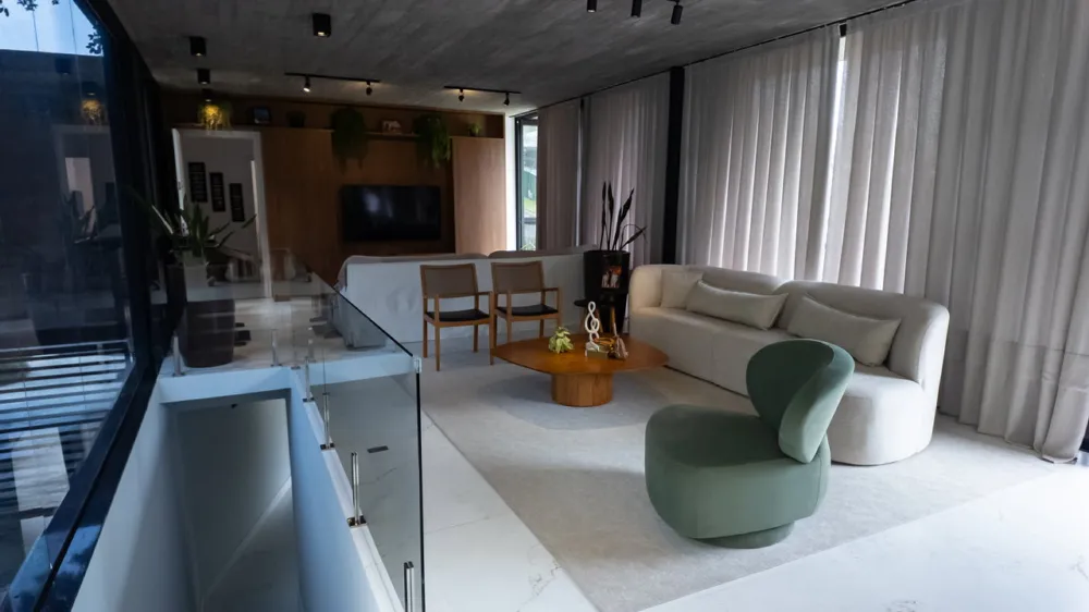 Casa 4 quartos para venda no bairro Barra em Balneário Camboriú