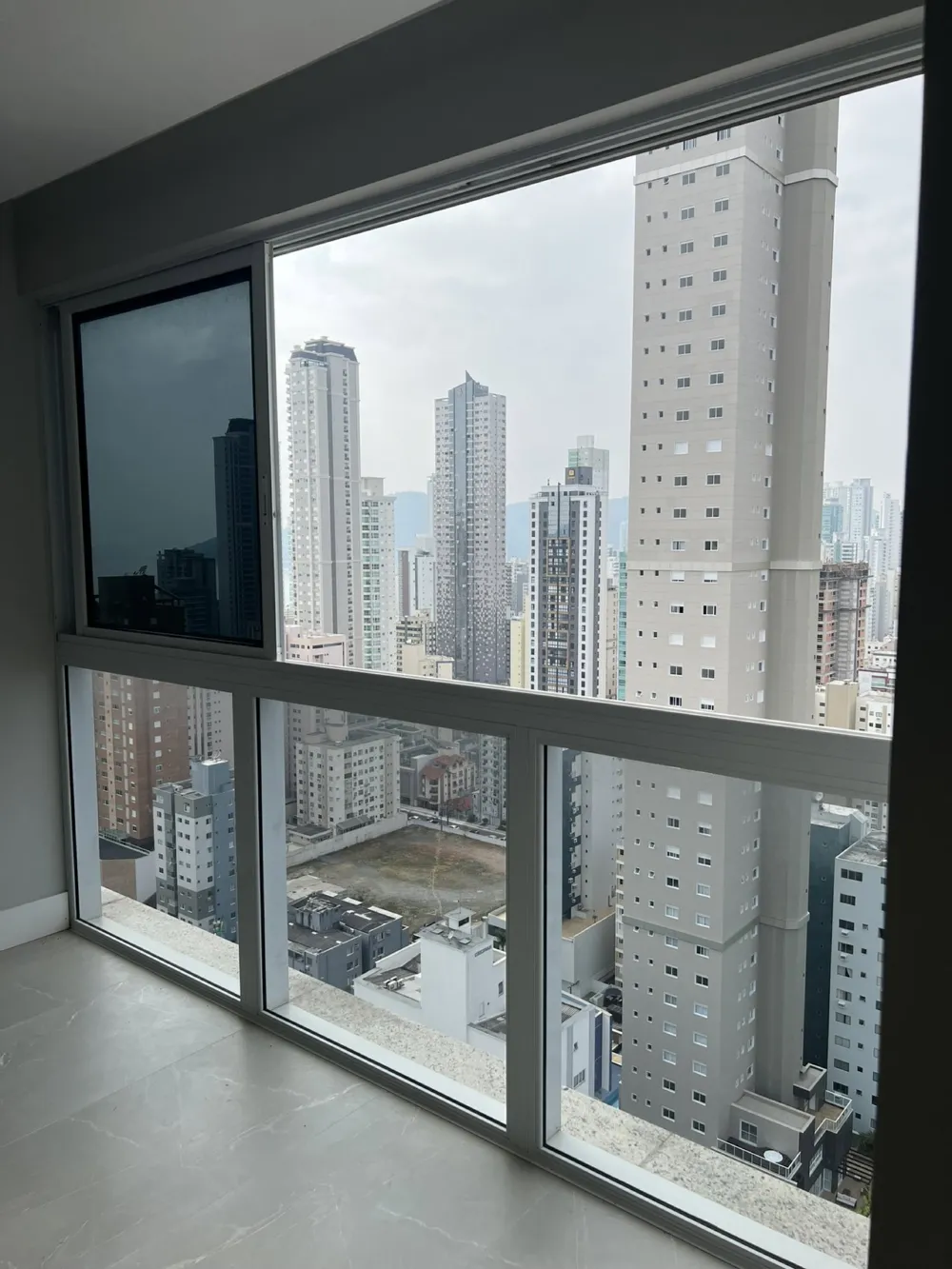 Apartamento para venda no bairro Centro em Balneário Camboriú