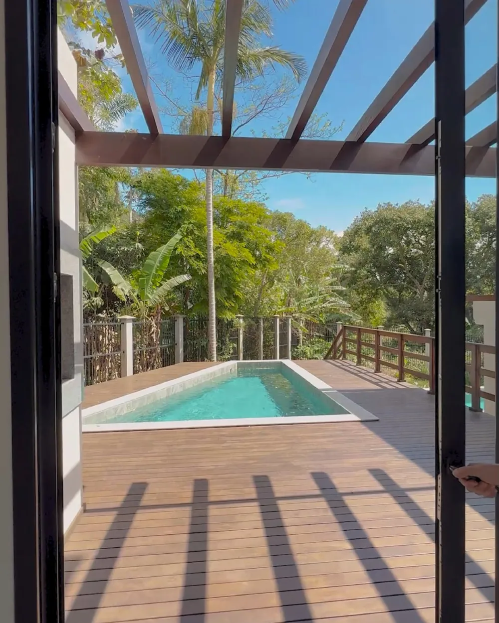 Casa para venda no bairro Praia de Taquaras em Balneário Camboriú