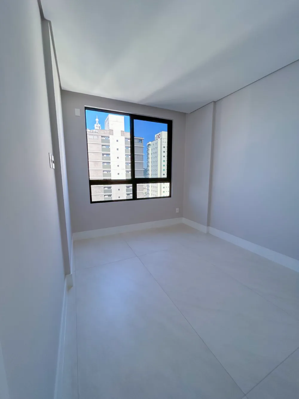 Apto. Cobertura para reserva no bairro Pioneiros em Balneário Camboriú