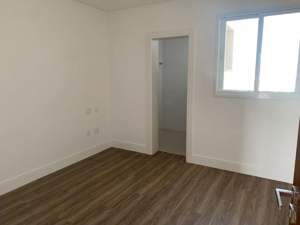 Apartamento para venda no bairro Barra Sul em Balneário Camboriú