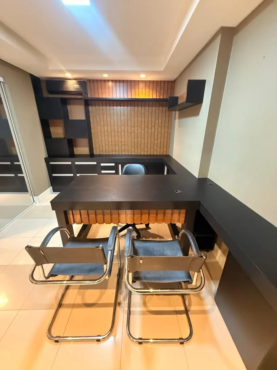 Sala comercial para venda no bairro Centro em Balneário Camboriú