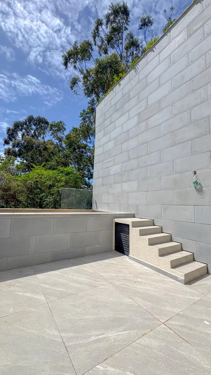 Apartamento 3 quartos para reserva no bairro Praia do Estaleiro em Balneário Camboriú