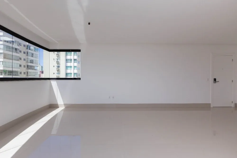 Apartamento para venda no bairro Centro em Balneário Camboriú