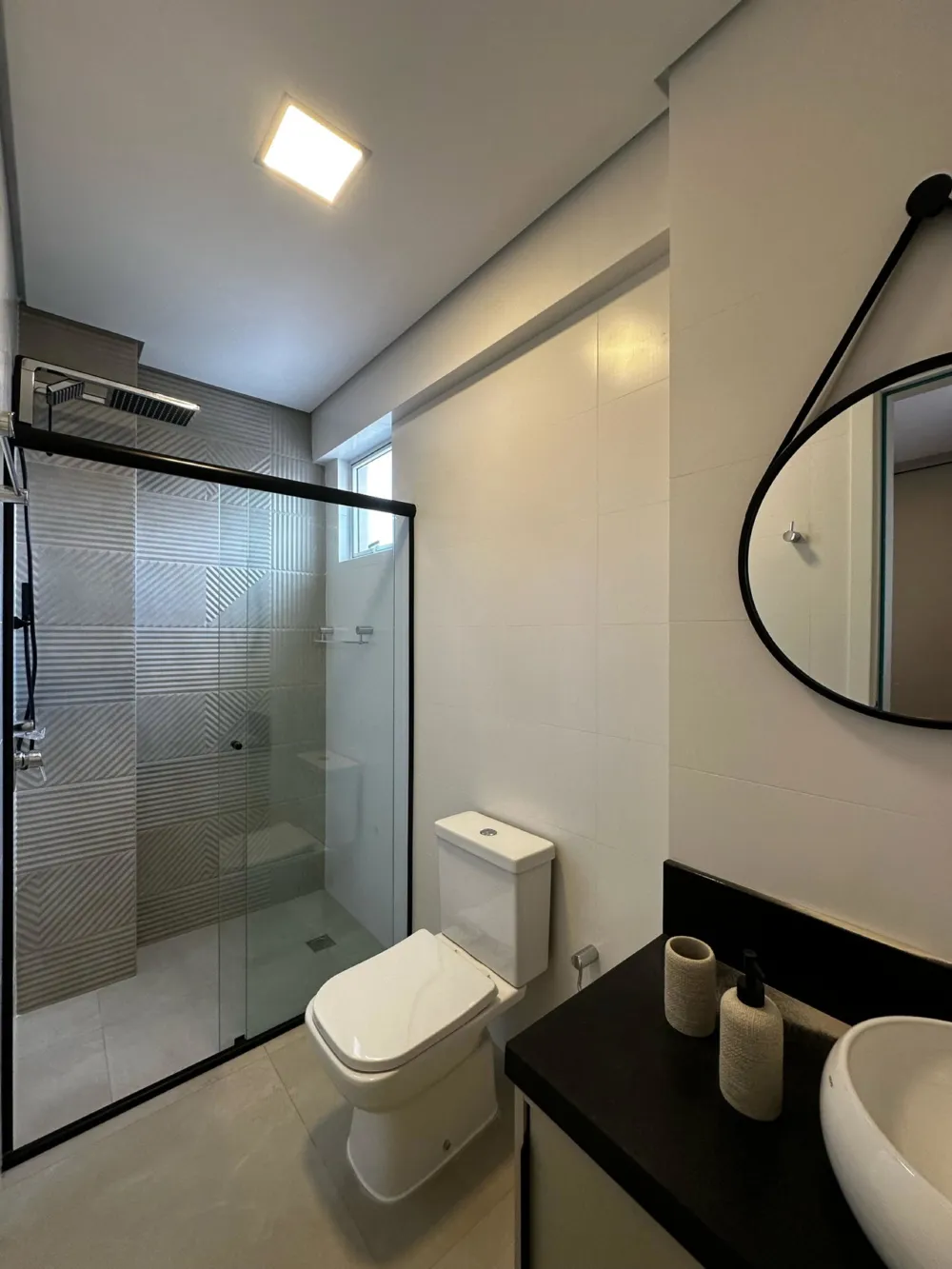 Apto. Decorado para venda no bairro Centro em Balneário Camboriú