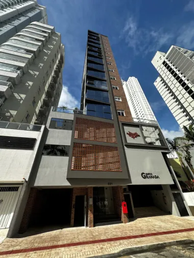 Apto. Decorado para venda no bairro Centro em Balneário Camboriú