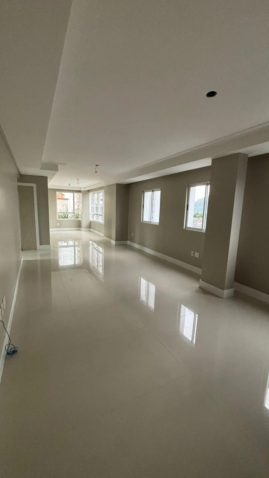 Apto Diferenciado para reserva no bairro Barra Sul em Balneário Camboriú