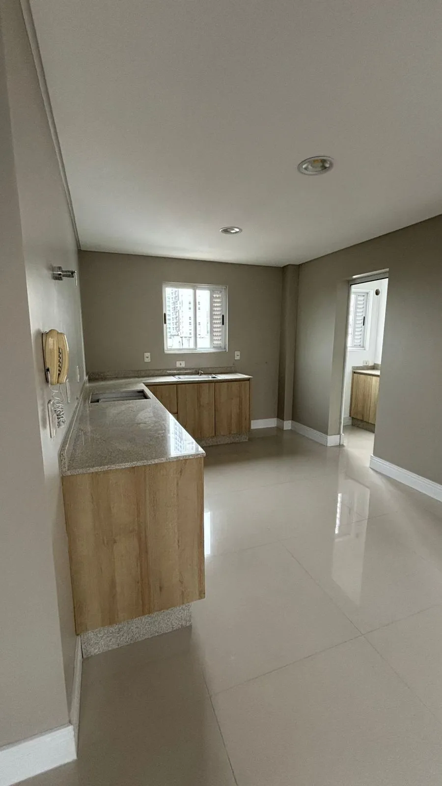 Apto Diferenciado para reserva no bairro Barra Sul em Balneário Camboriú