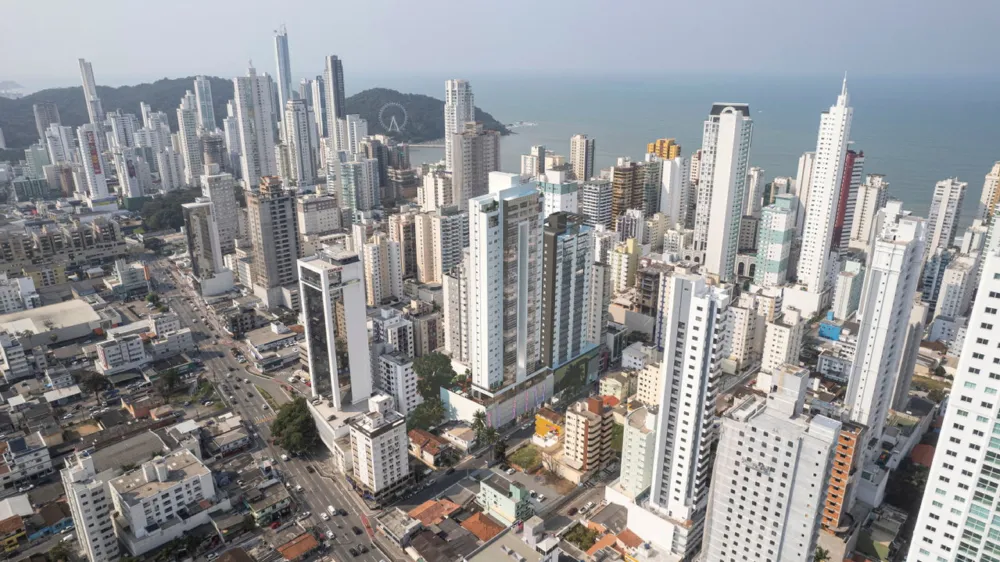 Apartamento para venda no bairro Centro em Balneário Camboriú