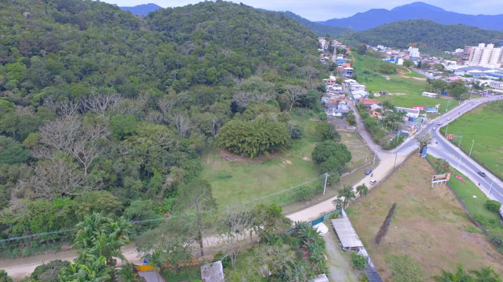 Terreno para venda no bairro Nova Esperança em Balneário Camboriú