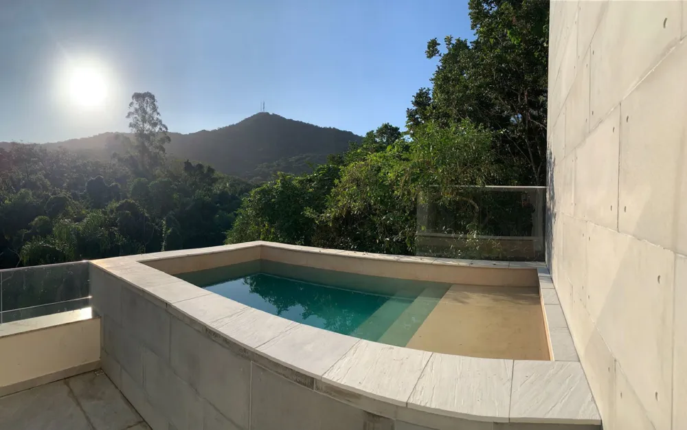 Apartamento 3 quartos para reserva no bairro Praia do Estaleiro em Balneário Camboriú