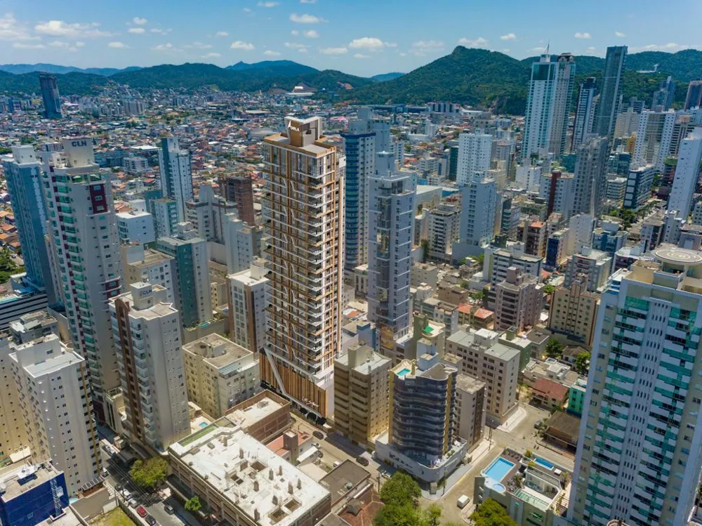 Apartamento para venda no bairro Centro em Balneário Camboriú