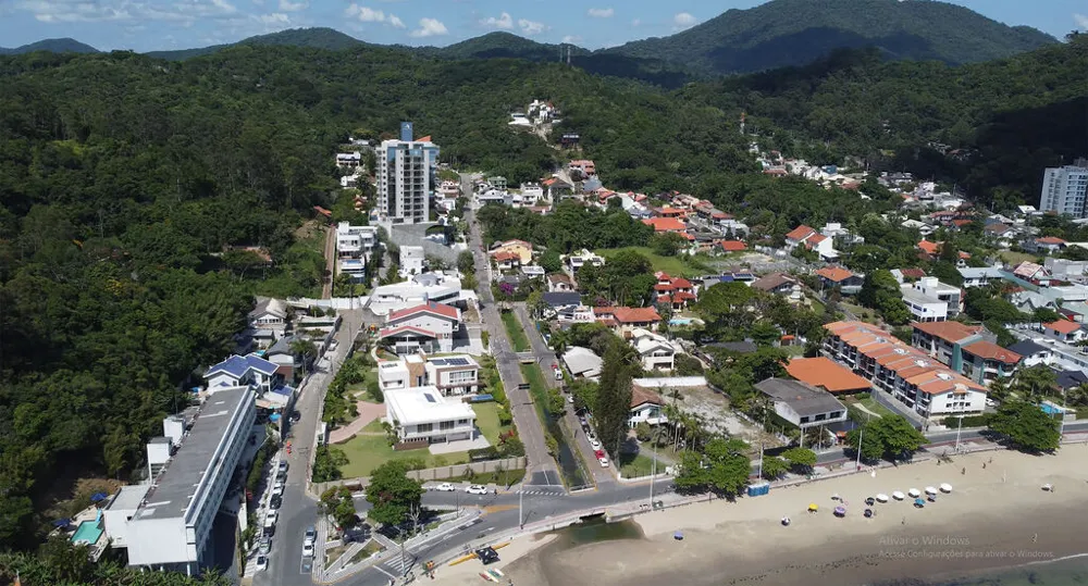Apartamento para venda no bairro Cabeçudas em Itajaí