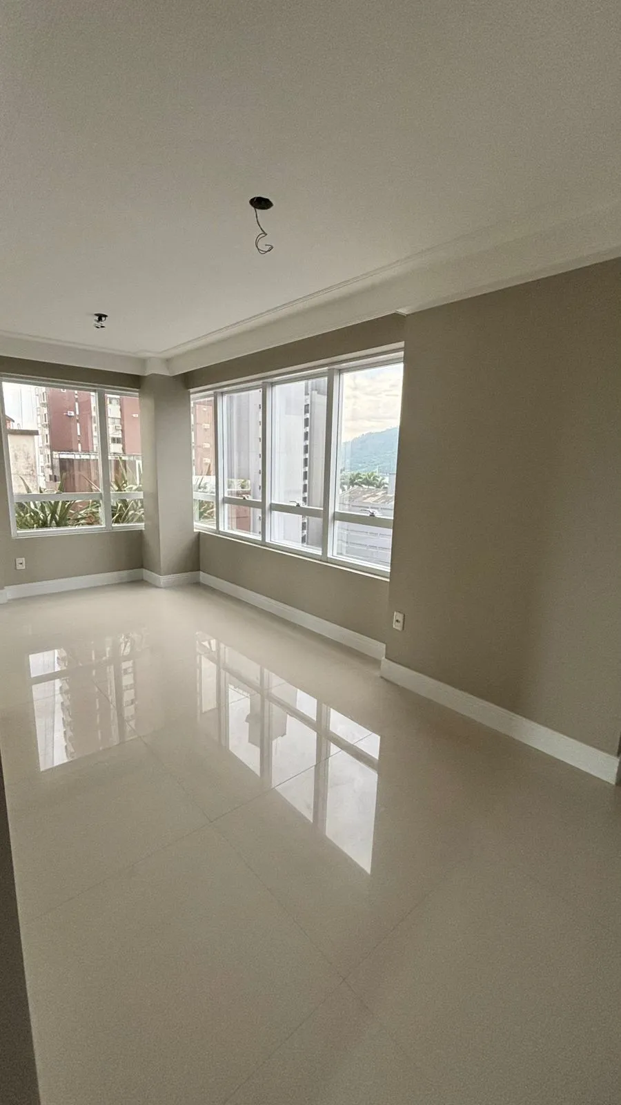 Apto Diferenciado para reserva no bairro Barra Sul em Balneário Camboriú