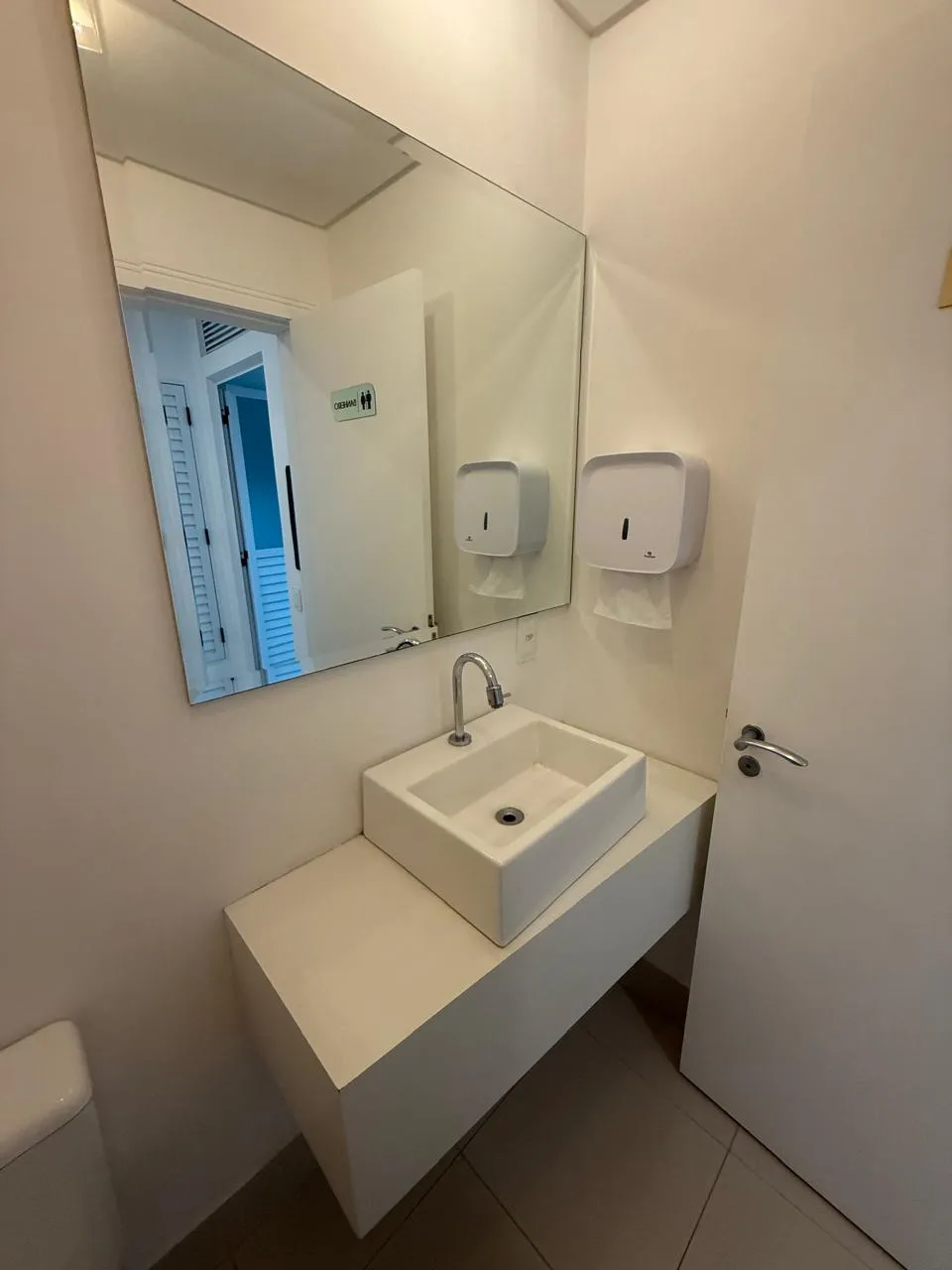 Sala comercial para venda no bairro Centro em Balneário Camboriú