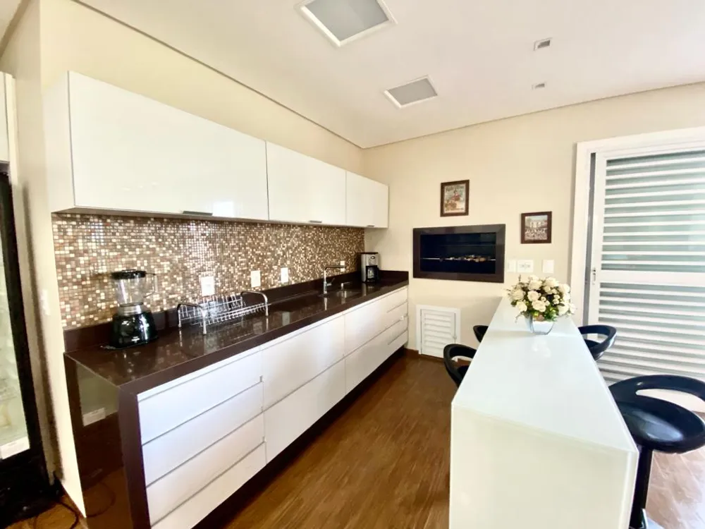 Casa para venda no bairro Meia Praia em Navegantes