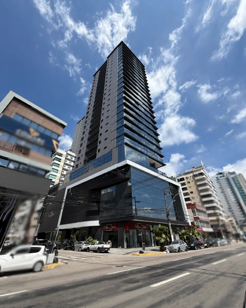 Apartamento para venda no bairro Meia Praia em Itapema