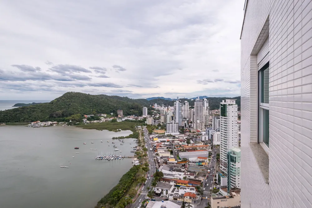 Apartamento para venda no bairro Fazenda em Itajaí