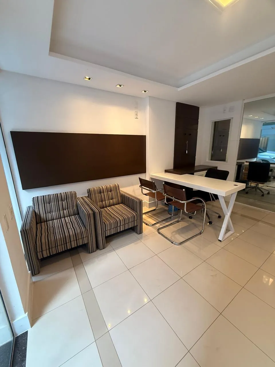 Sala comercial para venda no bairro Centro em Balneário Camboriú
