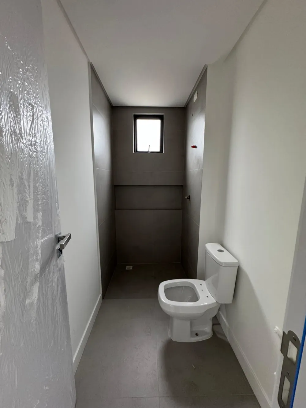 Apartamento para venda  uma Suite + Um Dormitório Duas Vagas Privativas.  