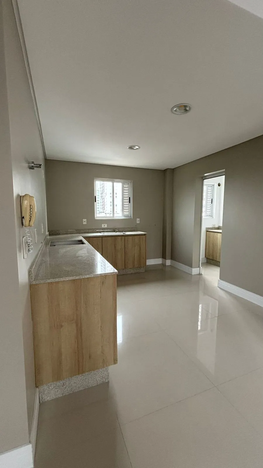 Apto Diferenciado para reserva no bairro Barra Sul em Balneário Camboriú