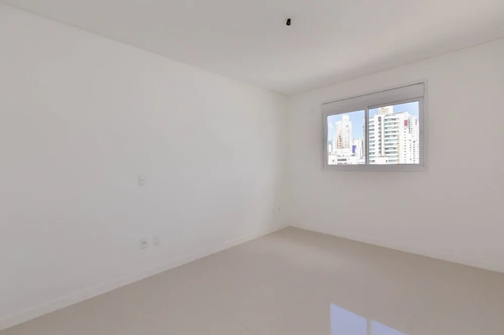 Apartamento para venda no bairro Centro em Balneário Camboriú