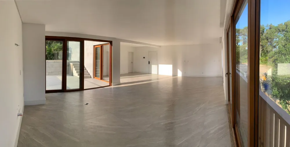 Apartamento 3 quartos para reserva no bairro Praia do Estaleiro em Balneário Camboriú