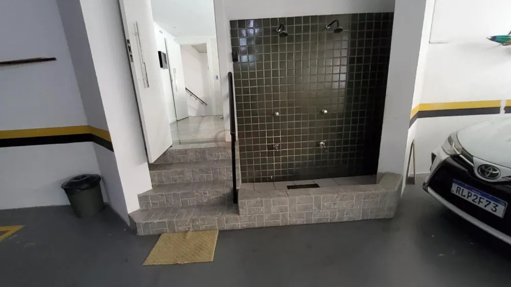 APARTAMENTO TRES DOMITORIOS NO CENTRO 