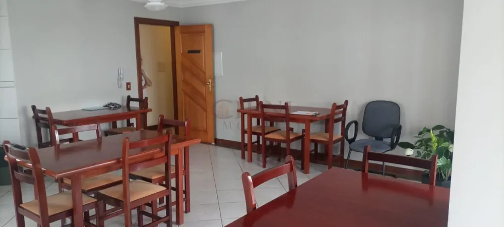 APARTAMENTO TRES DOMITORIOS NO CENTRO 