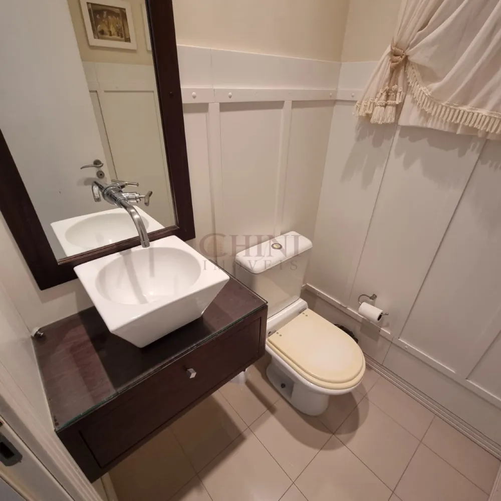 APARTAMENTO A VENDA NO CENTRO DE BALNEARIO CAMBORIU 