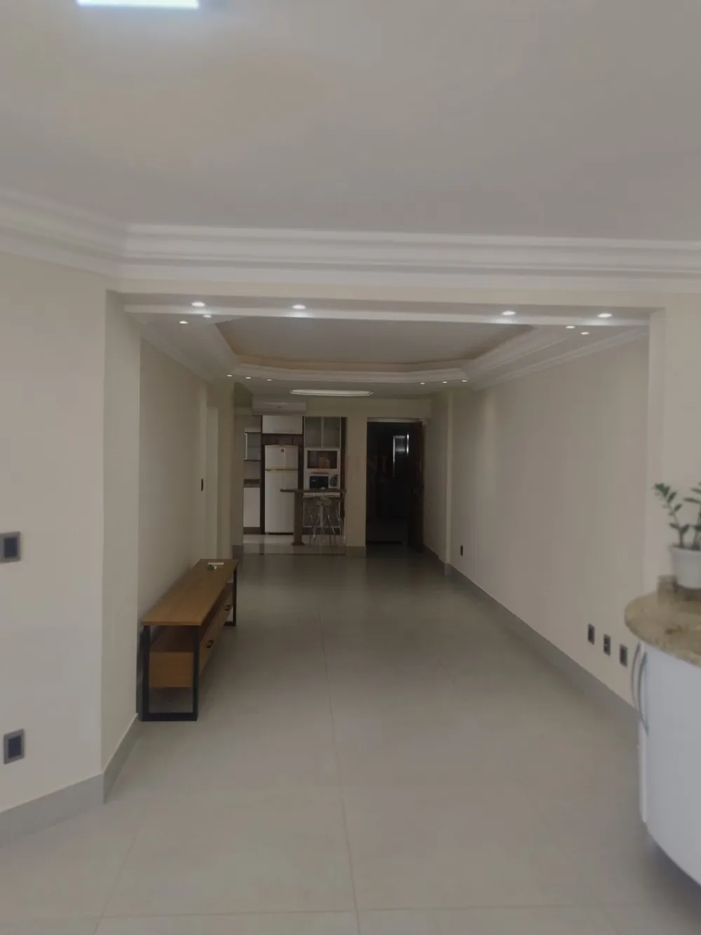 Apartamento 2 quartos para Locação Anual no bairro Centro em Balneário Camboriú
