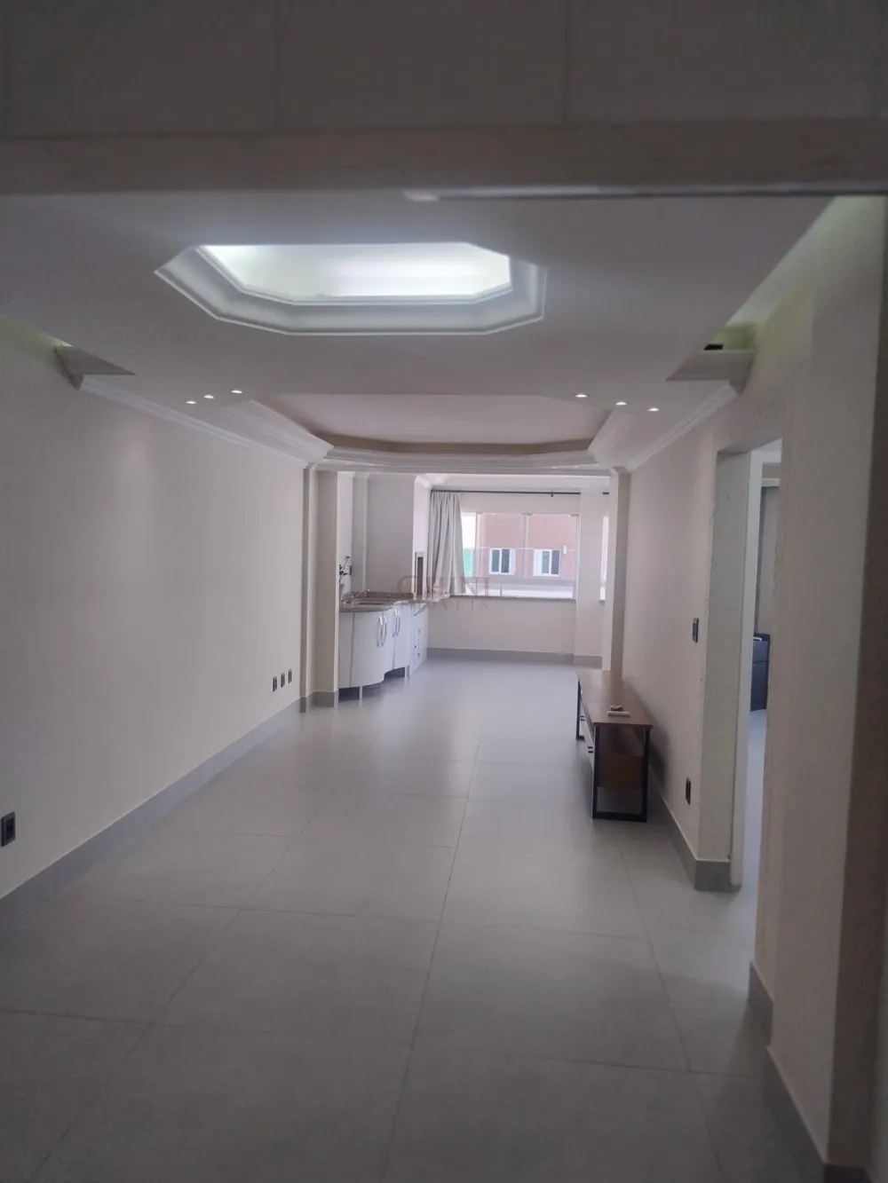Apartamento 2 quartos para Locação Anual no bairro Centro em Balneário Camboriú