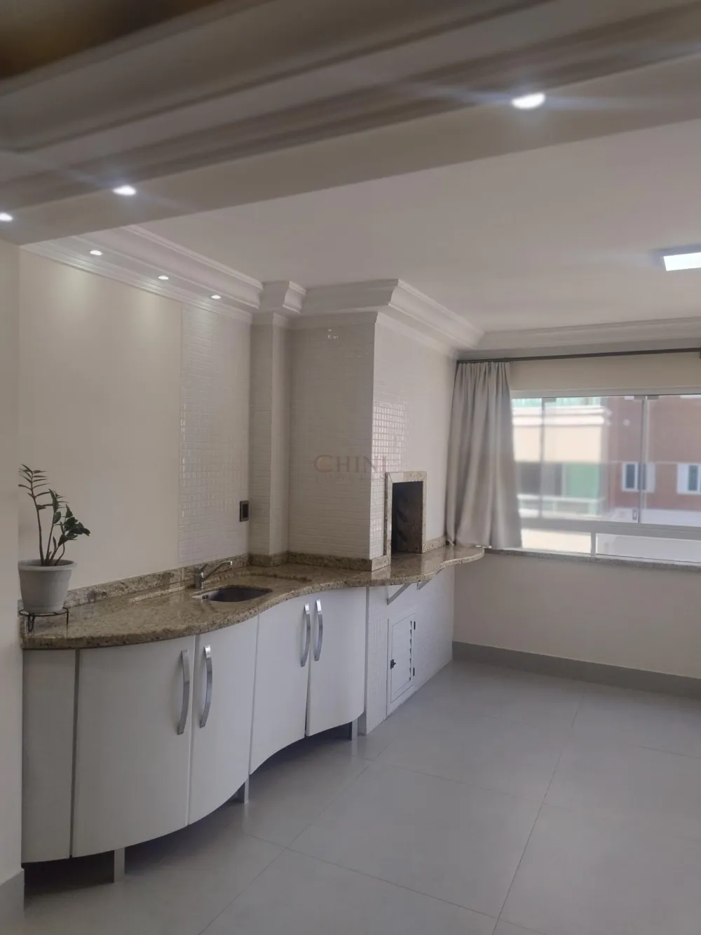 Apartamento 2 quartos para Locação Anual no bairro Centro em Balneário Camboriú