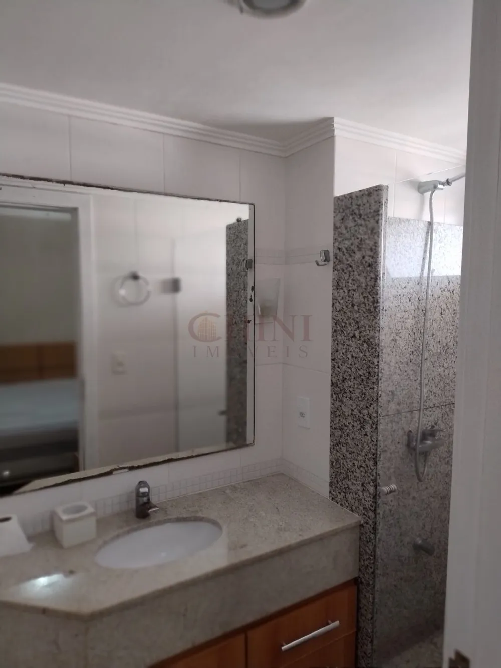 Apartamento 2 quartos para Locação Anual no bairro Centro em Balneário Camboriú