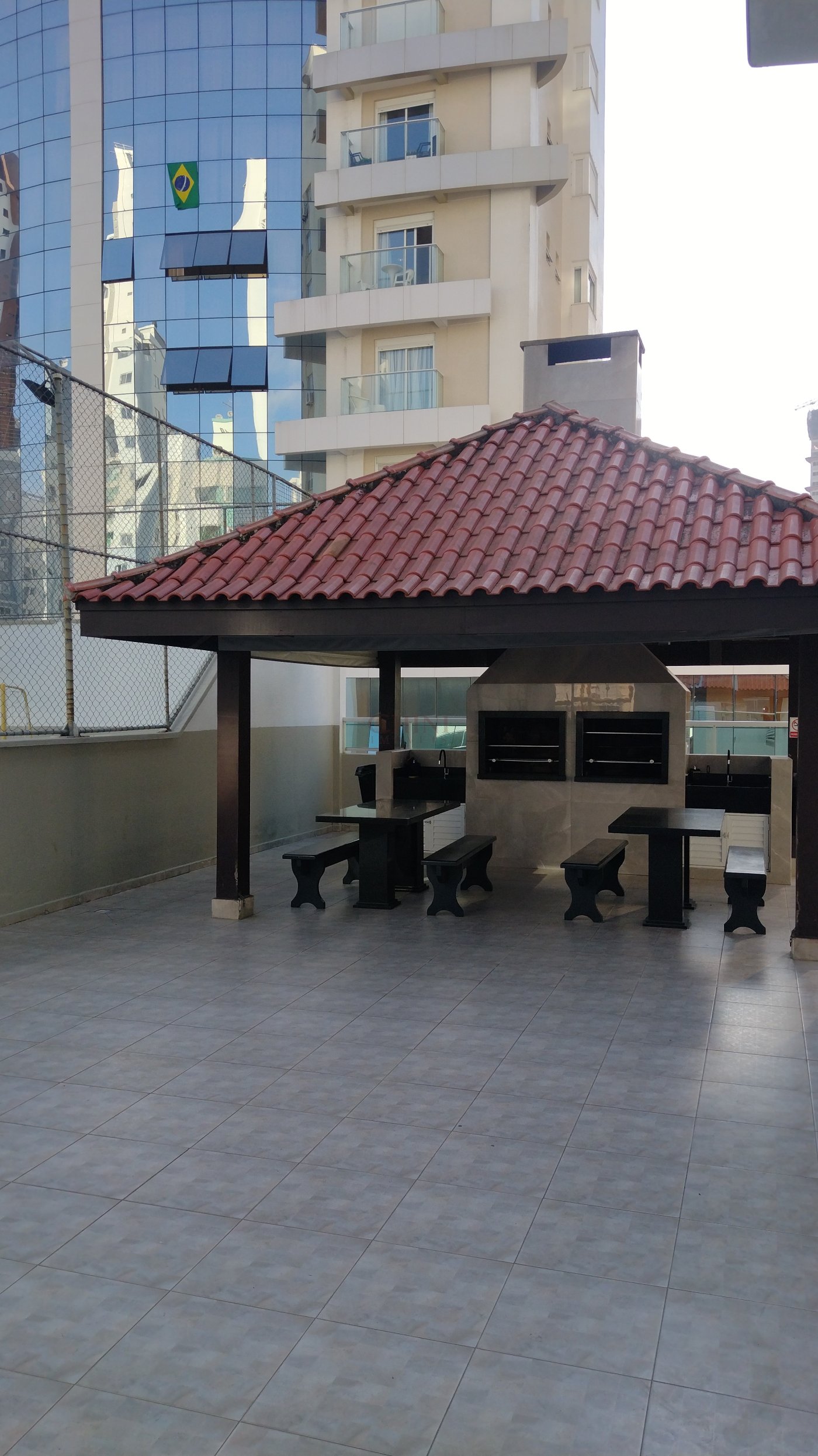 APARTAMENTO A VENDA ED. CAMBORIU PLAZA  3 DORMITORIOS 