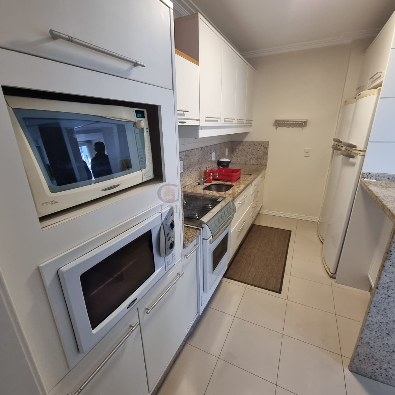 APARTAMENTO A VENDA NO CENTRO DE BALNEARIO CAMBORIU 