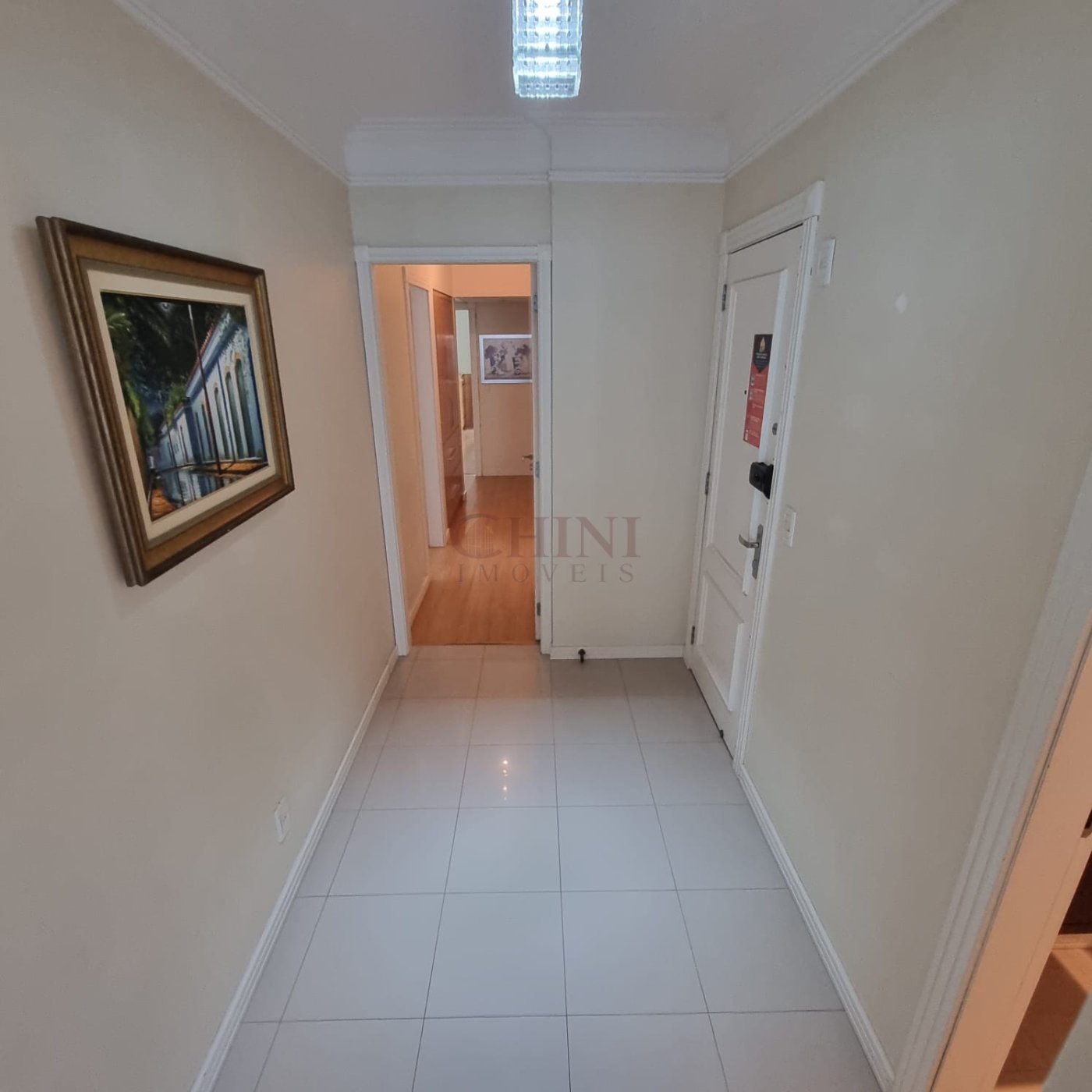 APARTAMENTO A VENDA NO CENTRO DE BALNEARIO CAMBORIU 