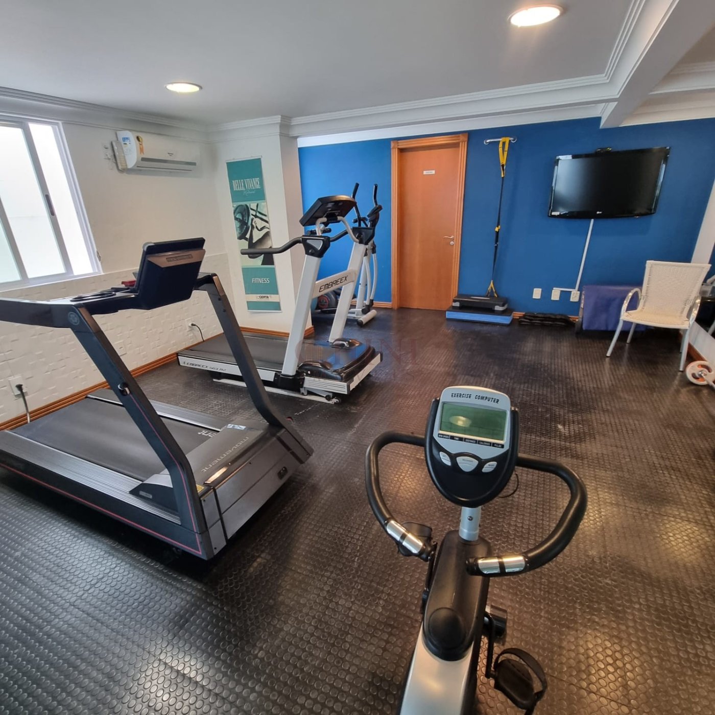 APARTAMENTO A VENDA NO CENTRO DE BALNEARIO CAMBORIU 