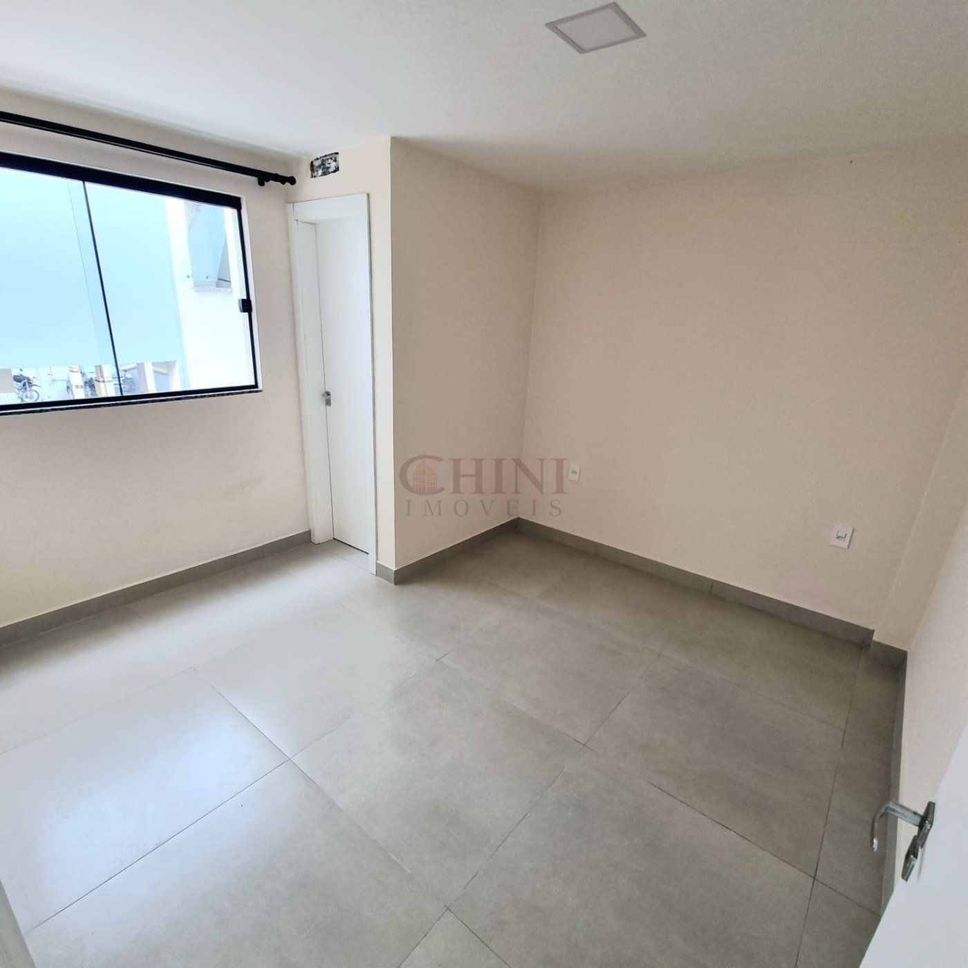 APARTAMENTO DOIS   DORMITORIO  SENDO UMA SUITE EM CAMBORIU TABULEIRO 
