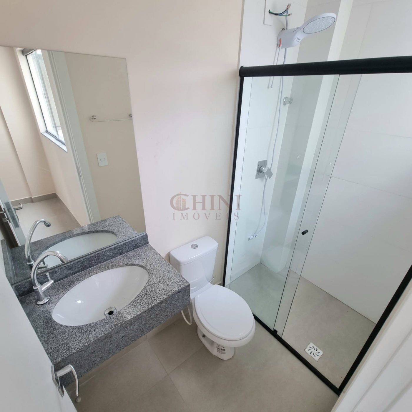 APARTAMENTO DOIS   DORMITORIO  SENDO UMA SUITE EM CAMBORIU TABULEIRO 