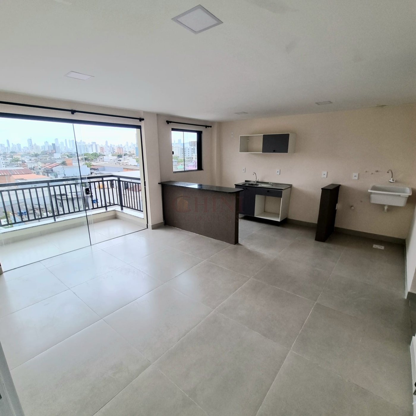 APARTAMENTO DOIS   DORMITORIO  SENDO UMA SUITE EM CAMBORIU TABULEIRO 