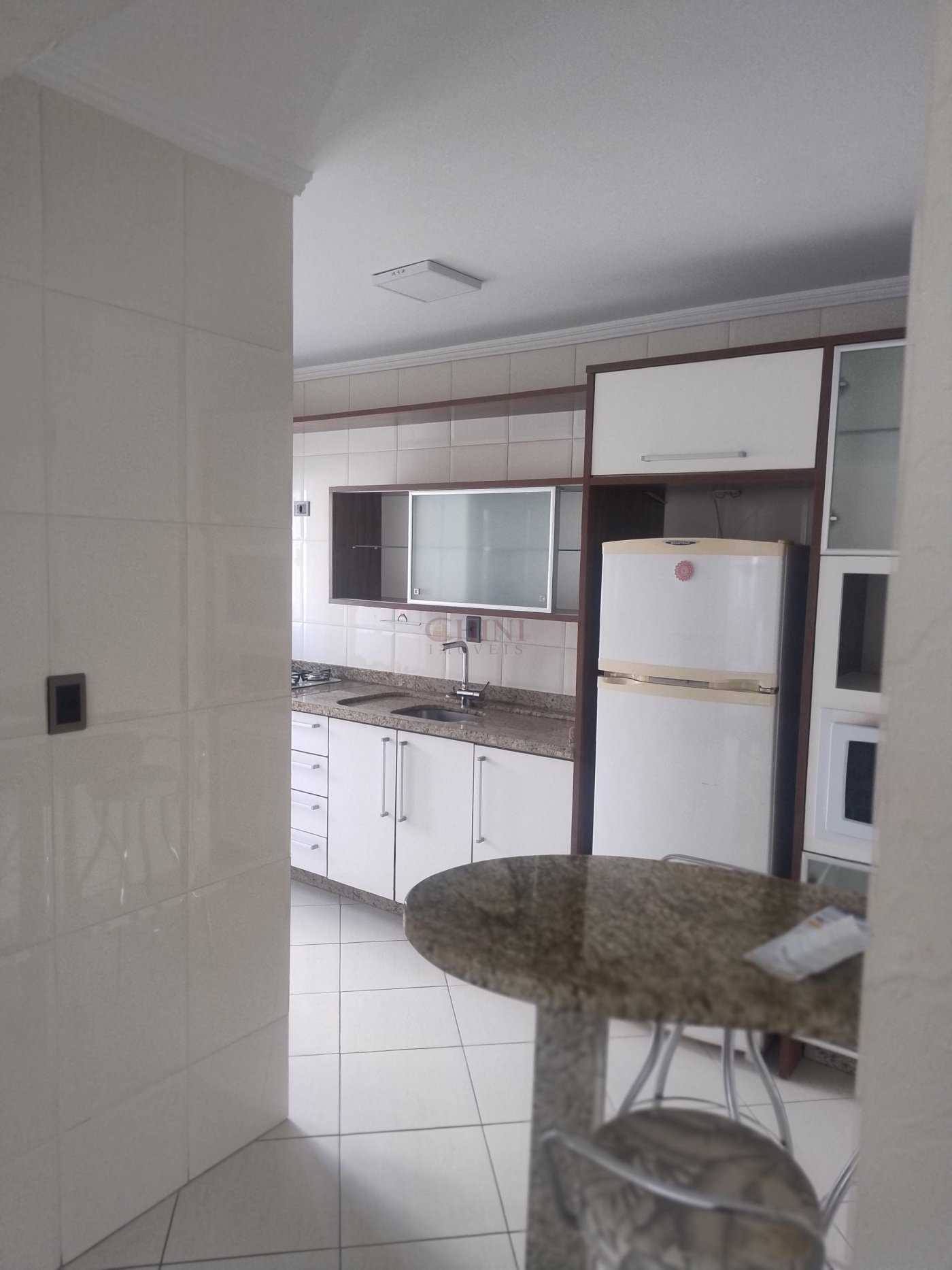 Apartamento 2 quartos para Locação Anual no bairro Centro em Balneário Camboriú