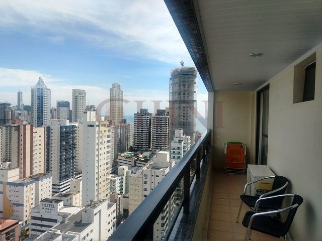 Apartamento 2 Dormitórios Sendo 01 Suíte no ED. COSTA SUL   