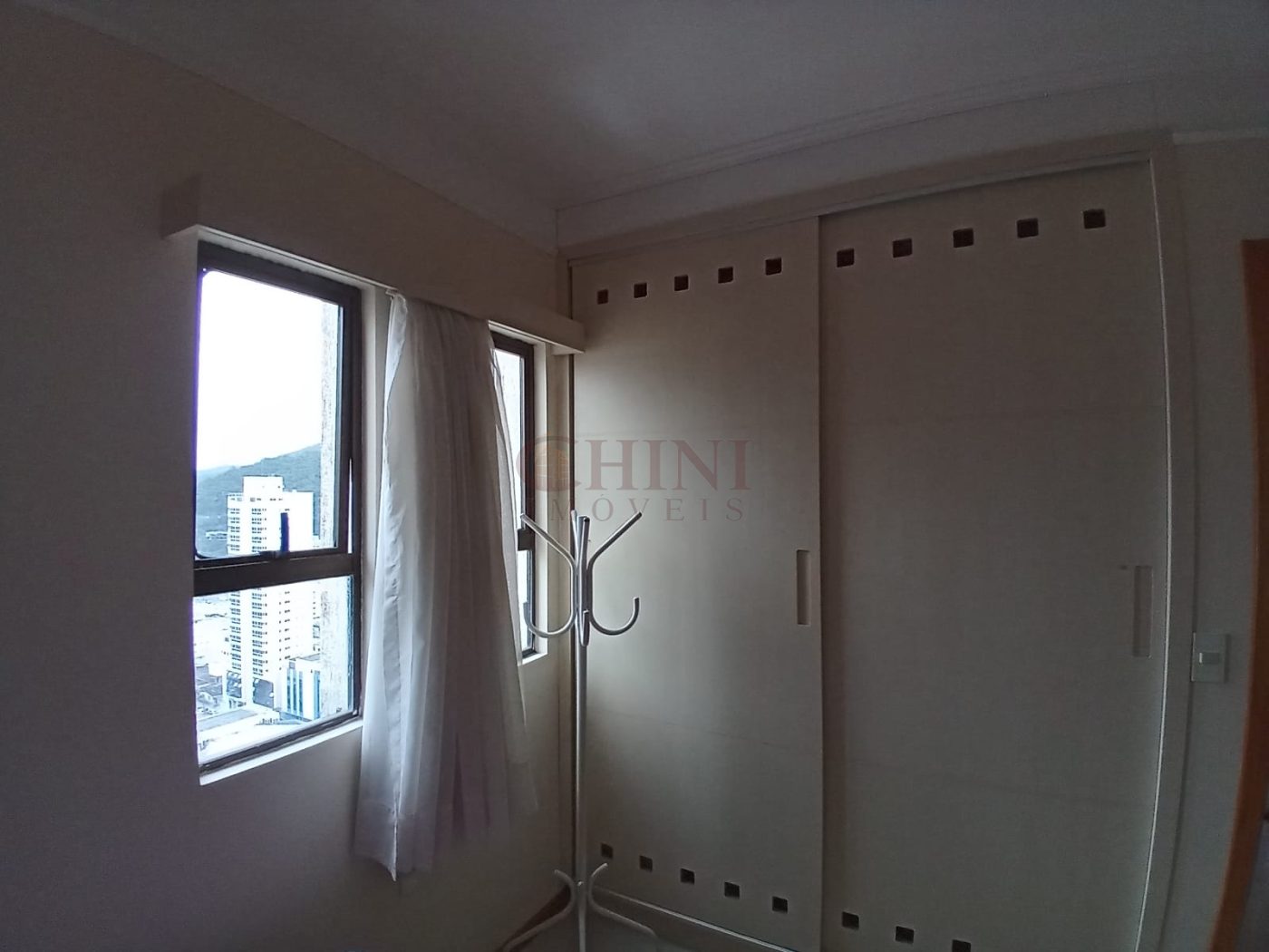 Apartamento 2 Dormitórios Sendo 01 Suíte no ED. COSTA SUL   