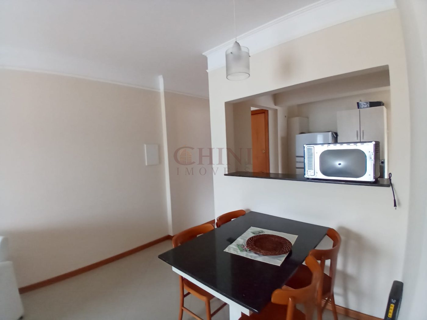 Apartamento 2 Dormitórios Sendo 01 Suíte no ED. COSTA SUL   